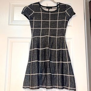 Girls stretchy silver and white dress